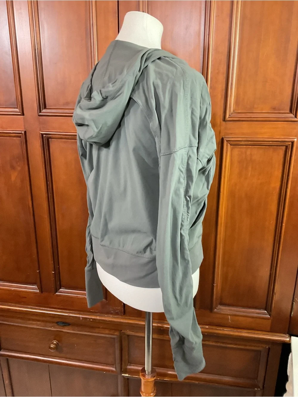 Lucy Athleisure Women’s Workout Jacket Size XS Gray And Green Lknw Full Zip Vers